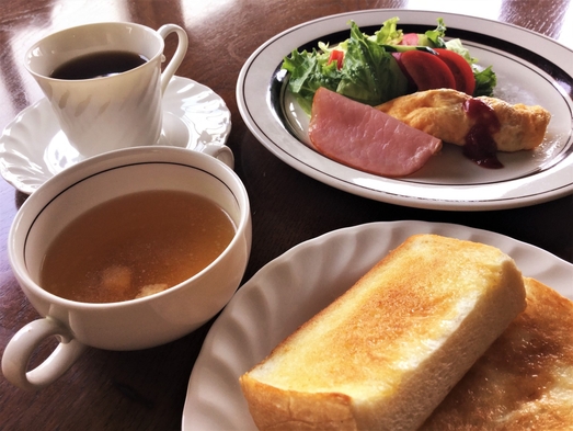 【朝食付き】手作りのお惣菜の和食、または、卵料理やスープ等の洋食が付いた、日替わりの朝食付きプラン